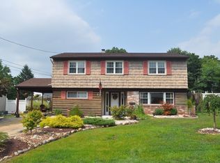 12 Orchard Dr, Old Bridge, NJ 08857