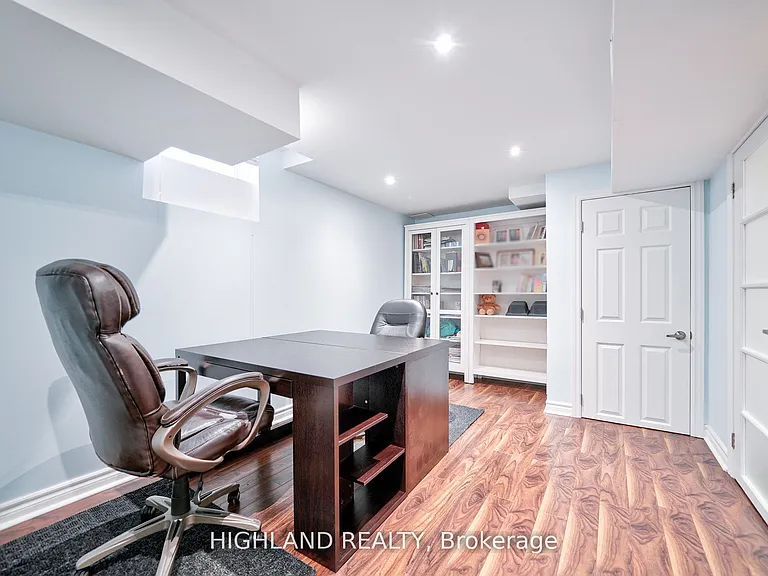 3591 Copernicus Dr — Photo 35