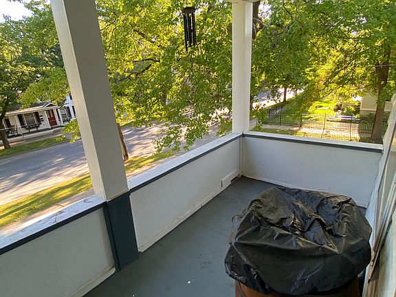 5th image of 113 Van Dam St Front 2