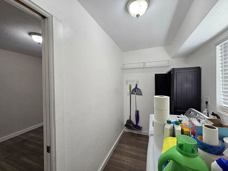 330 Barraclough St — Photo 16