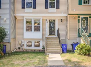 7863 Marioak Dr, Elkridge, MD 21075