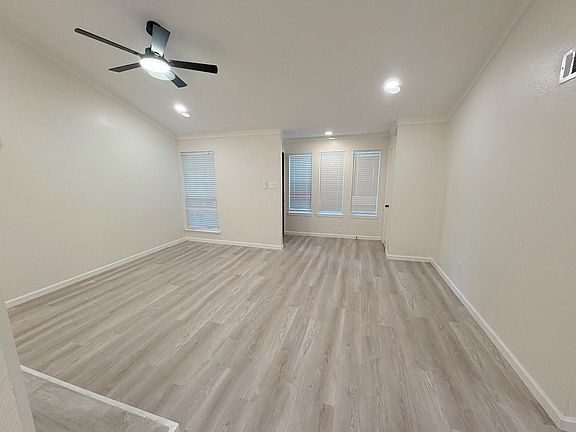 5th image of 9506 Wellsworth Dr