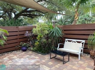 2320 SW 17th Ave, Fort Lauderdale, FL 33315