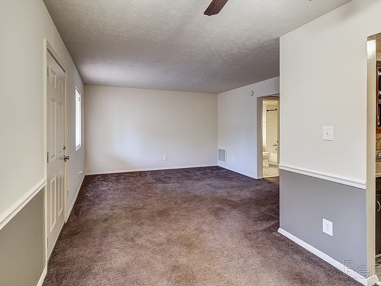 Glenview Apartments — Photo 126