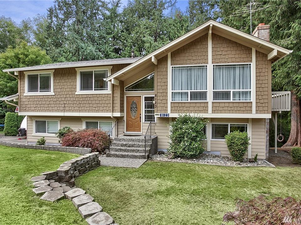 1st image of 8123 Spur Ct NW