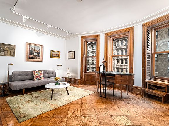 2nd image of 205 W 57th St APT 6AC