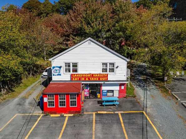 6 Lakefront Rd #16, Dartmouth, NS B2Y 3C3