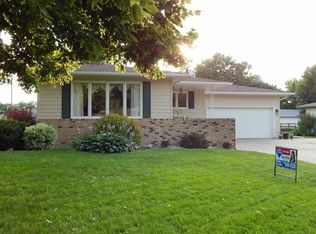 402 Adare Rd, Norfolk, NE 68701