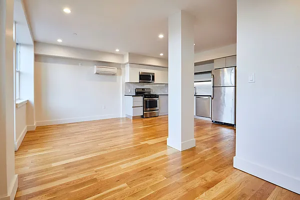 Rented by Lodger Corp | media 12