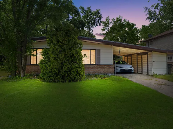 329 Somonauk St, Park Forest, IL 60466