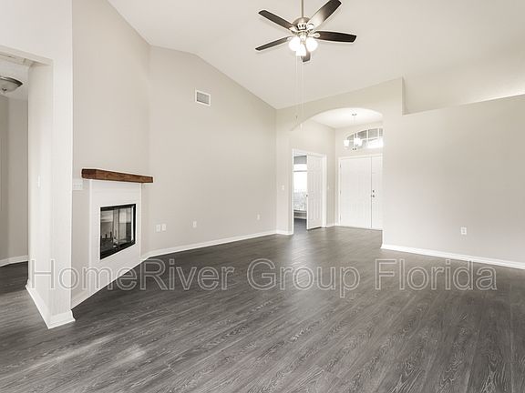 3rd image of 8133 Westmont Ave
