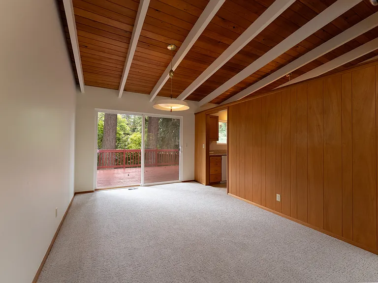 12647 SE 54th St — Photo 7