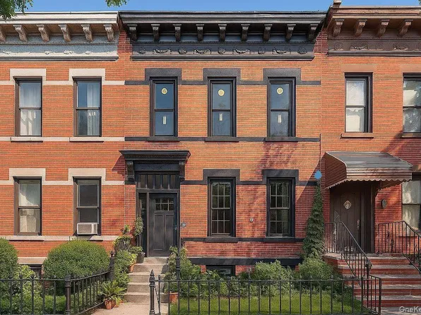 125 Beadel Street, Brooklyn, NY 11222