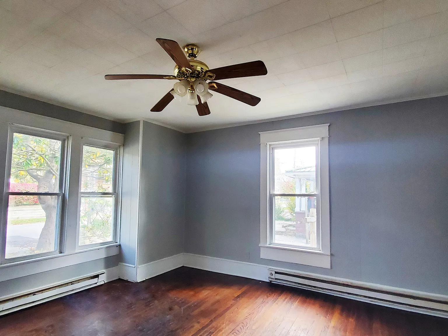 Studio, 400 sqft, $650 — Photo 3