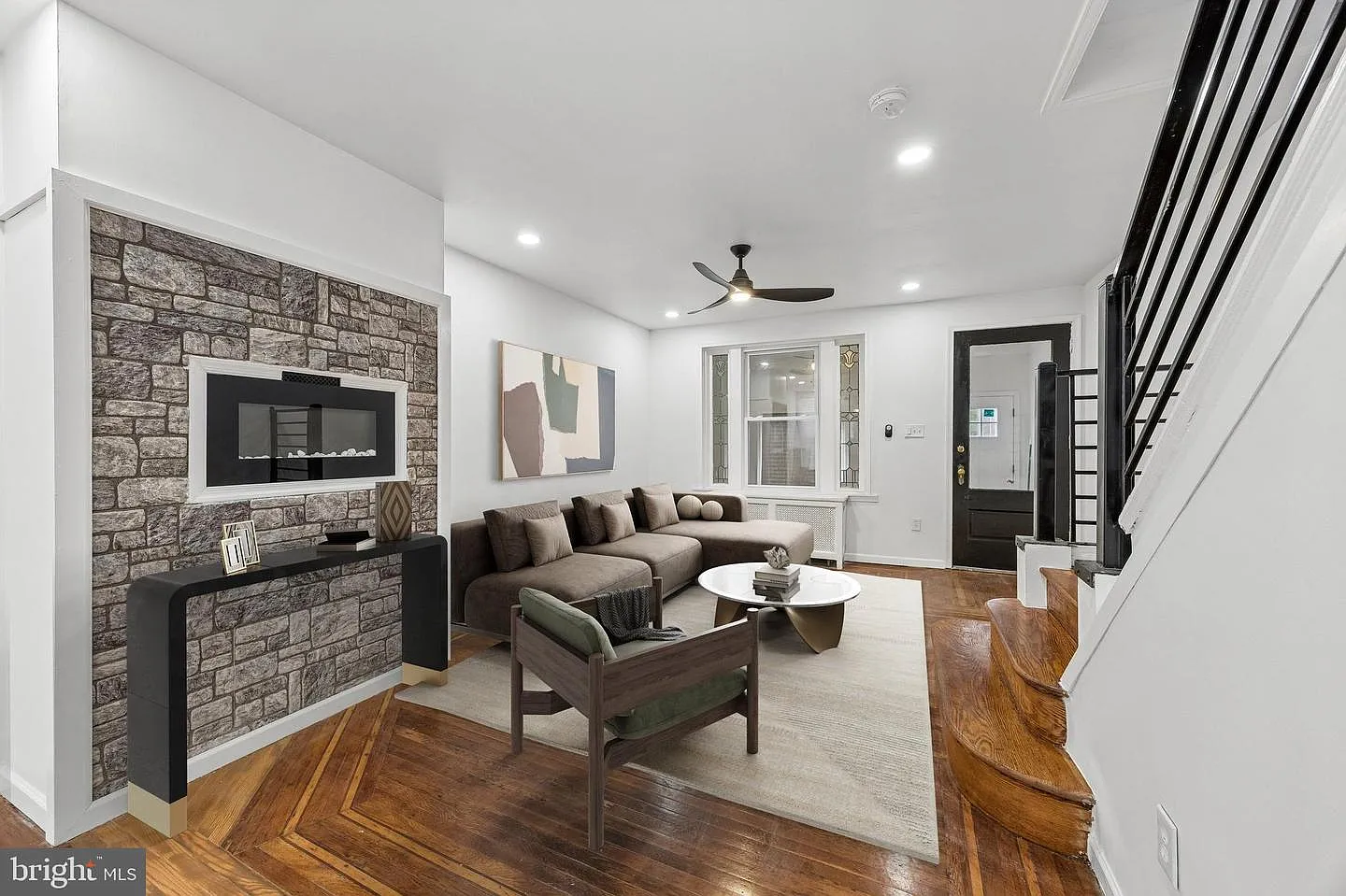 5648 Broomall St photo 1