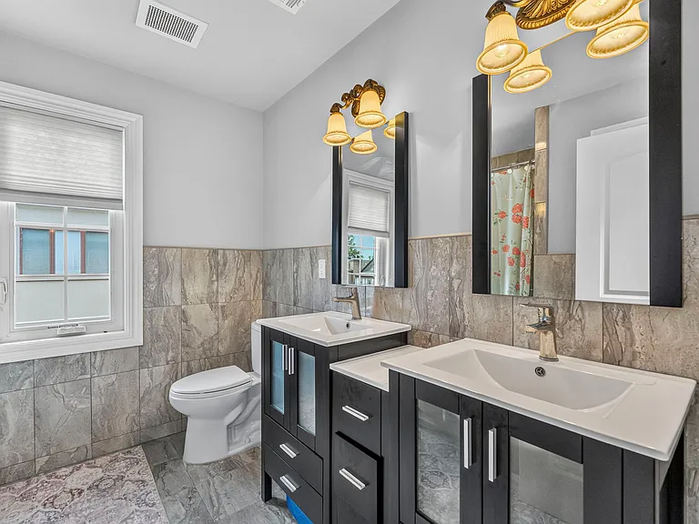 809 Edgewood Ln — Photo 21