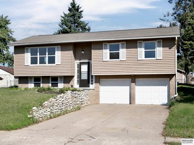 2212 Greensboro Ave, Bellevue, NE, 68005