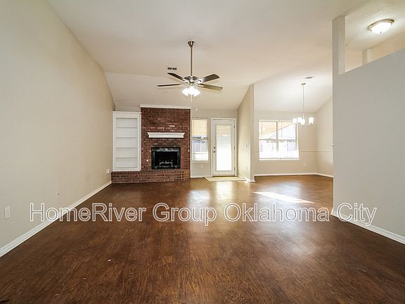 3rd image of 3717 Harmony Dr