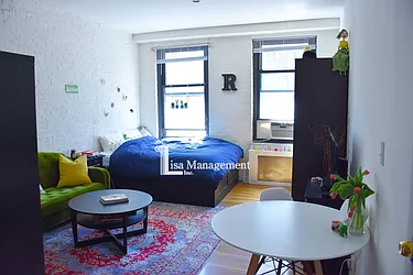 Rented by Lisa Management