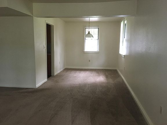 3rd image of 5057 Pemberton St #D