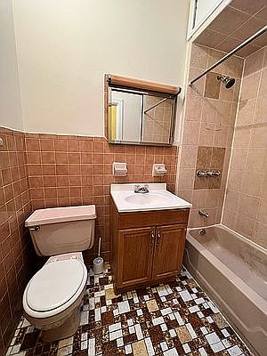 2nd image of 5606 Avenue N #2
