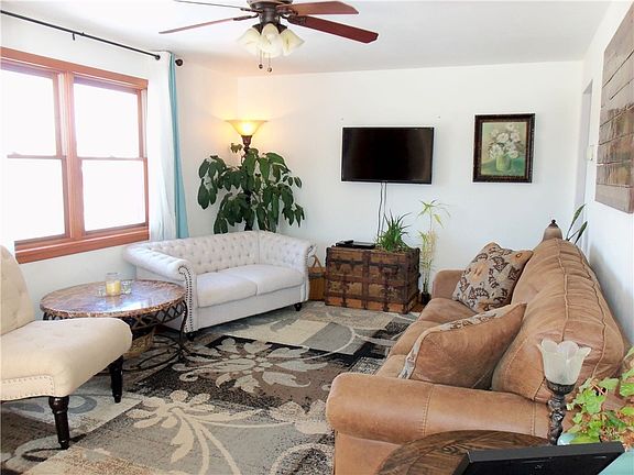 5th image of 220 Franklin Farms Rd N