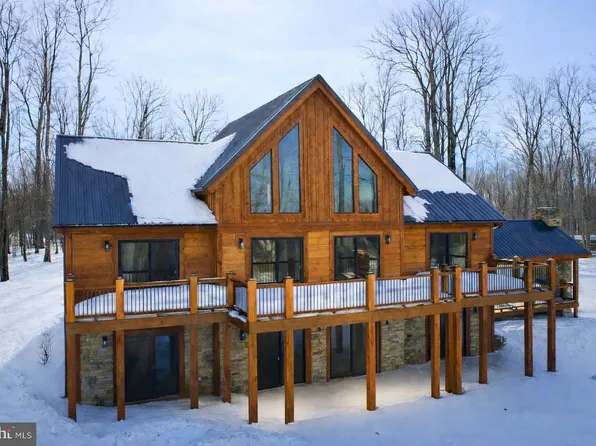 52 Dam View Dr, Oakland, MD 21550