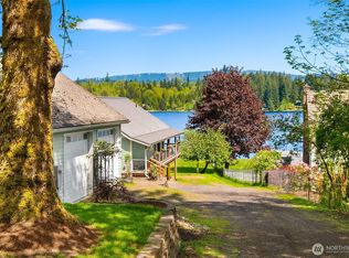 10714 W Lake Joy Dr NE, Carnation, WA