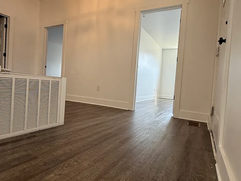 1117 Crossland Ave — Photo 7