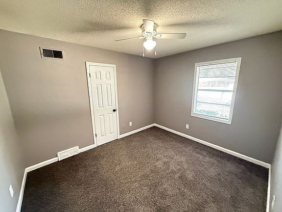 3rd image of 4232 Knight Arnold Rd