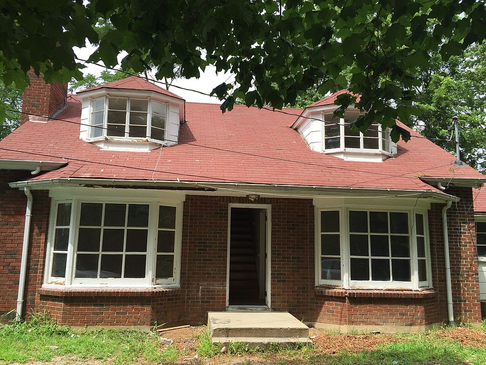 1st image of 2939 N 43rd St