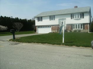 16 Lepes Rd, Portsmouth, RI 02871