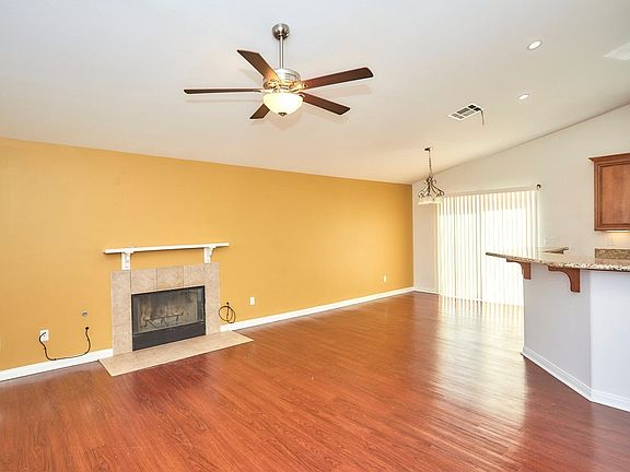 2nd image of 18639 Laurie Ln