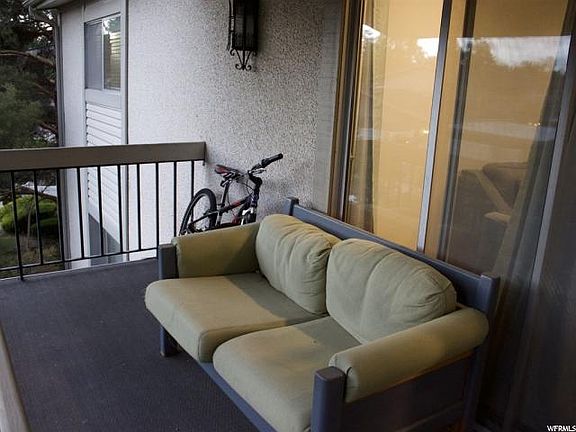 5th image of 1705 E Woodbridge Dr APT 17