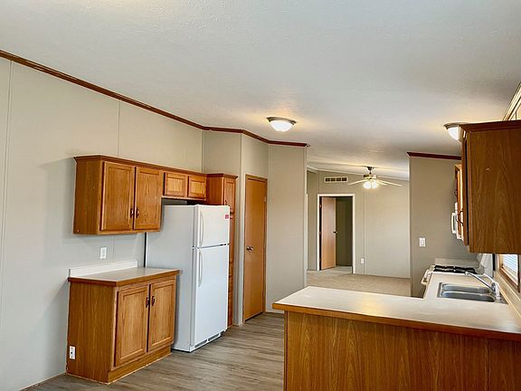 5th image of 3951 Bentwood Cir W #187