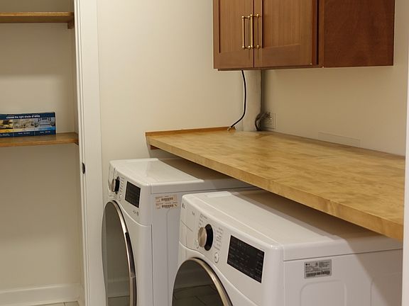 5th image of 3635 S Ellis Ave #2