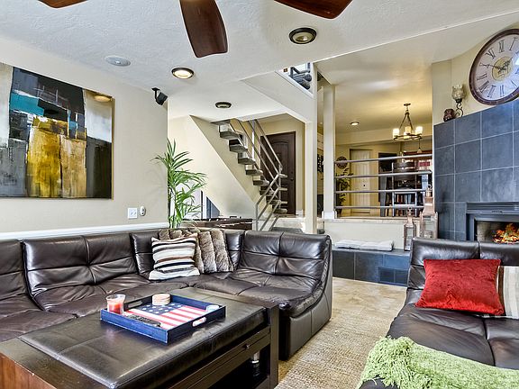 4th image of 570 G Ave APT A