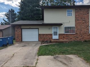 528 Mockingbird St #A, Troy, IL 62294