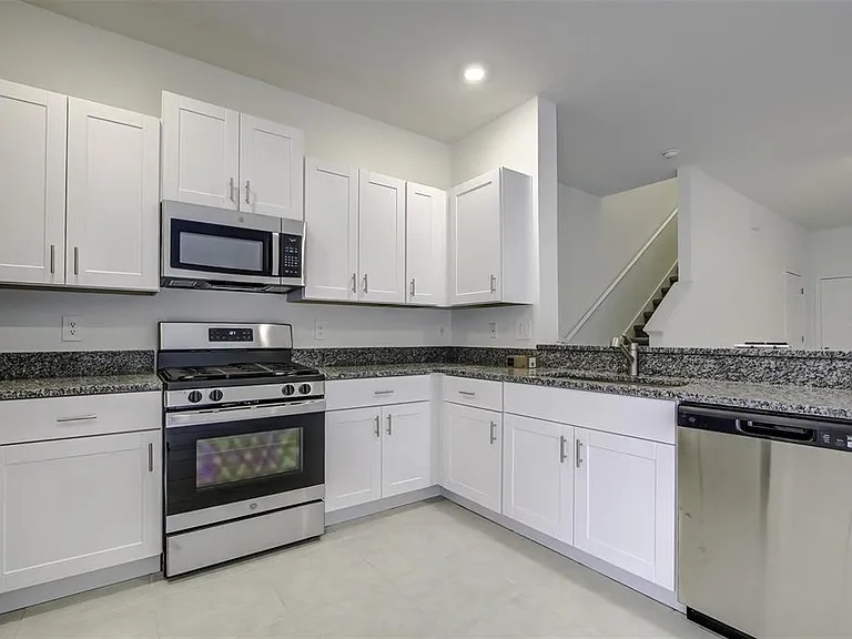8240 Corner Pine Way — Photo 29