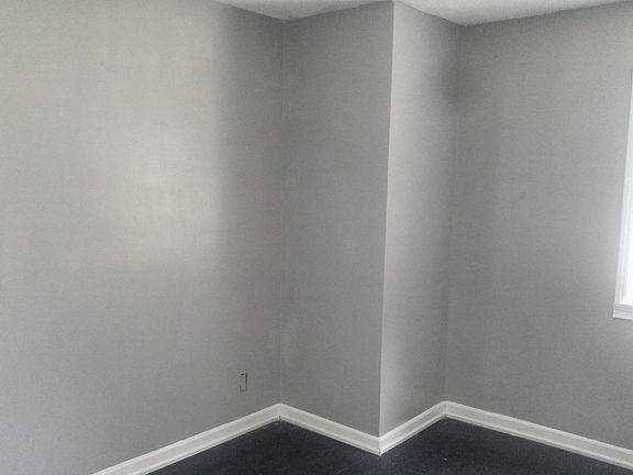 2nd image of 1325 Duck Rd