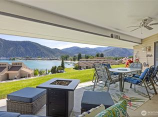 515 Halmalka Highlands Ct #B, Chelan, WA 98816