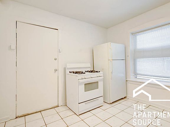 2nd image of 1123 N Christiana Ave #G