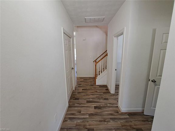 3rd image of 2223 Potters Rd