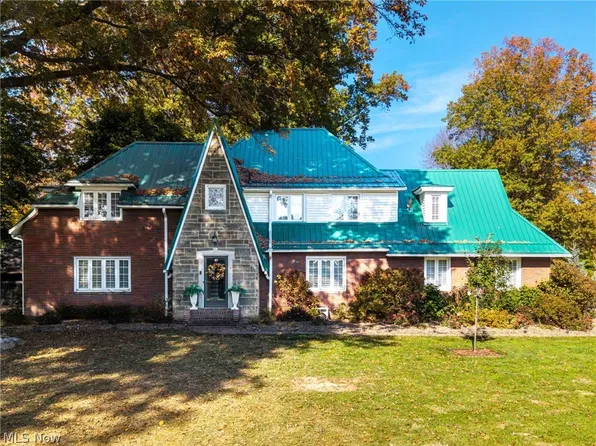 3571 Greenwich Rd, Barberton, OH 44203