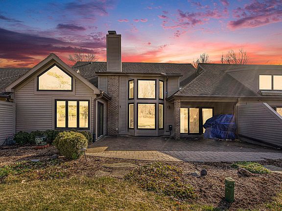 2nd image of 4560 Cottonwood Dr