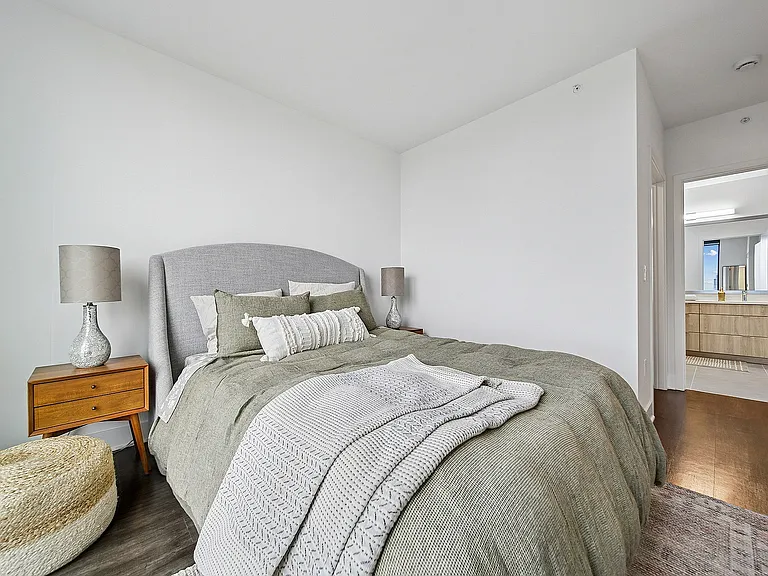 333 Water Bedroom