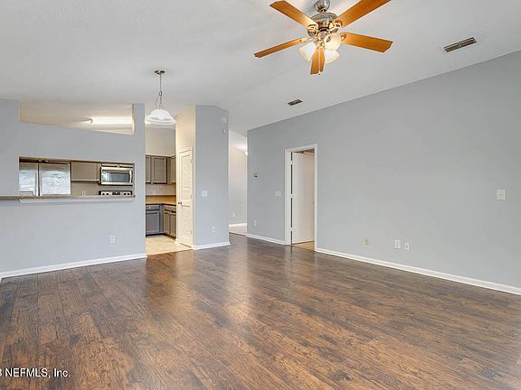 5th image of 3811 Autumn Leaf Ct