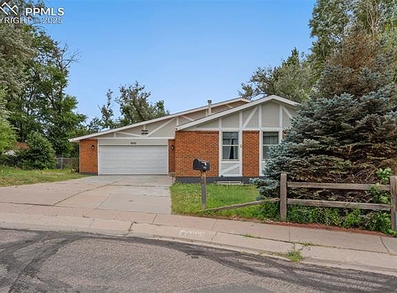 2nd image of 5045 N Splendid Cir