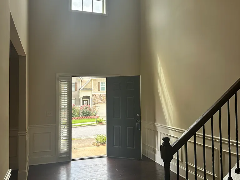 1610 Apple Blossom Dr — Photo 3