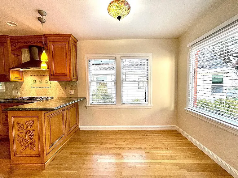 1127 Clark Way — Photo 16